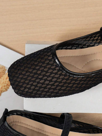 Helen | Comfortable Slip-On Lace Mesh Hollow Flat Shoes
