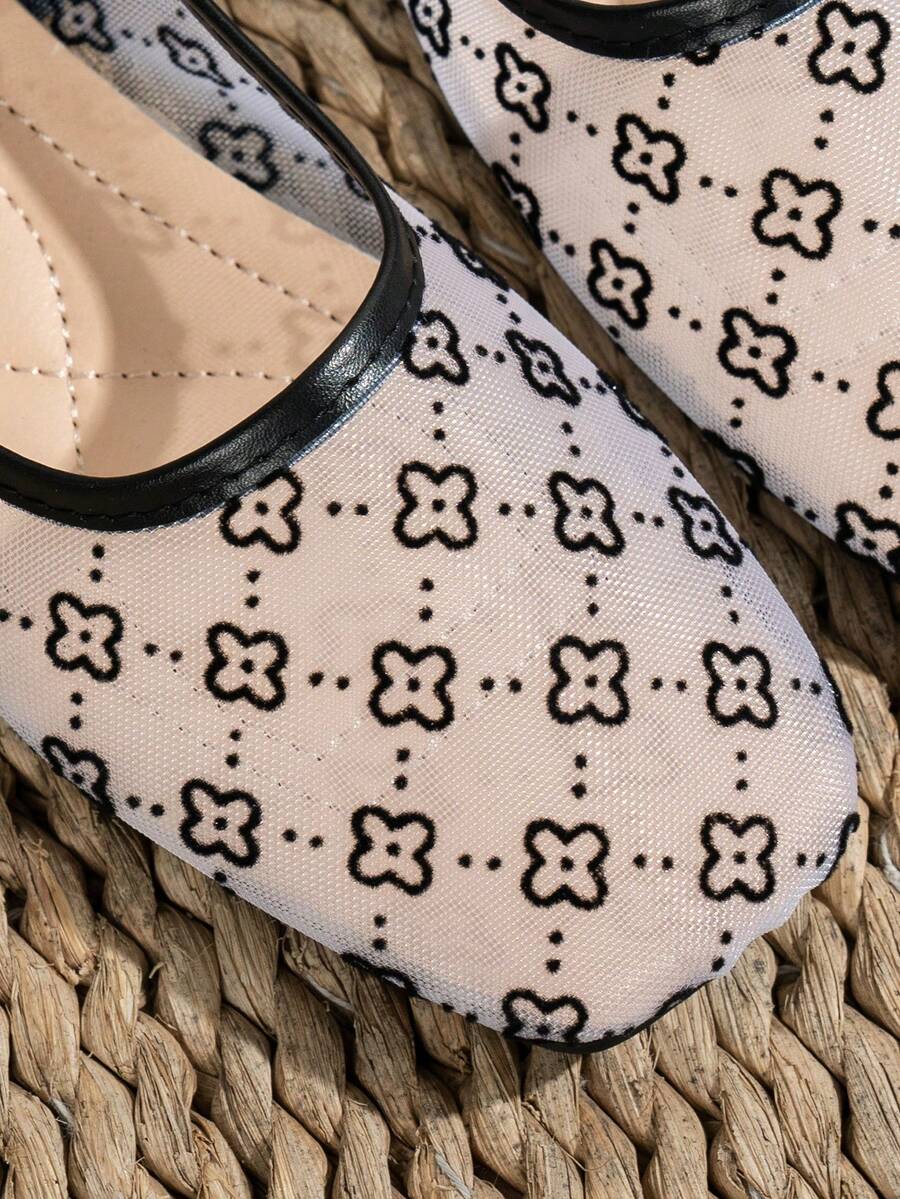 Helen | Comfortable Slip-On Lace Mesh Hollow Flat Shoes