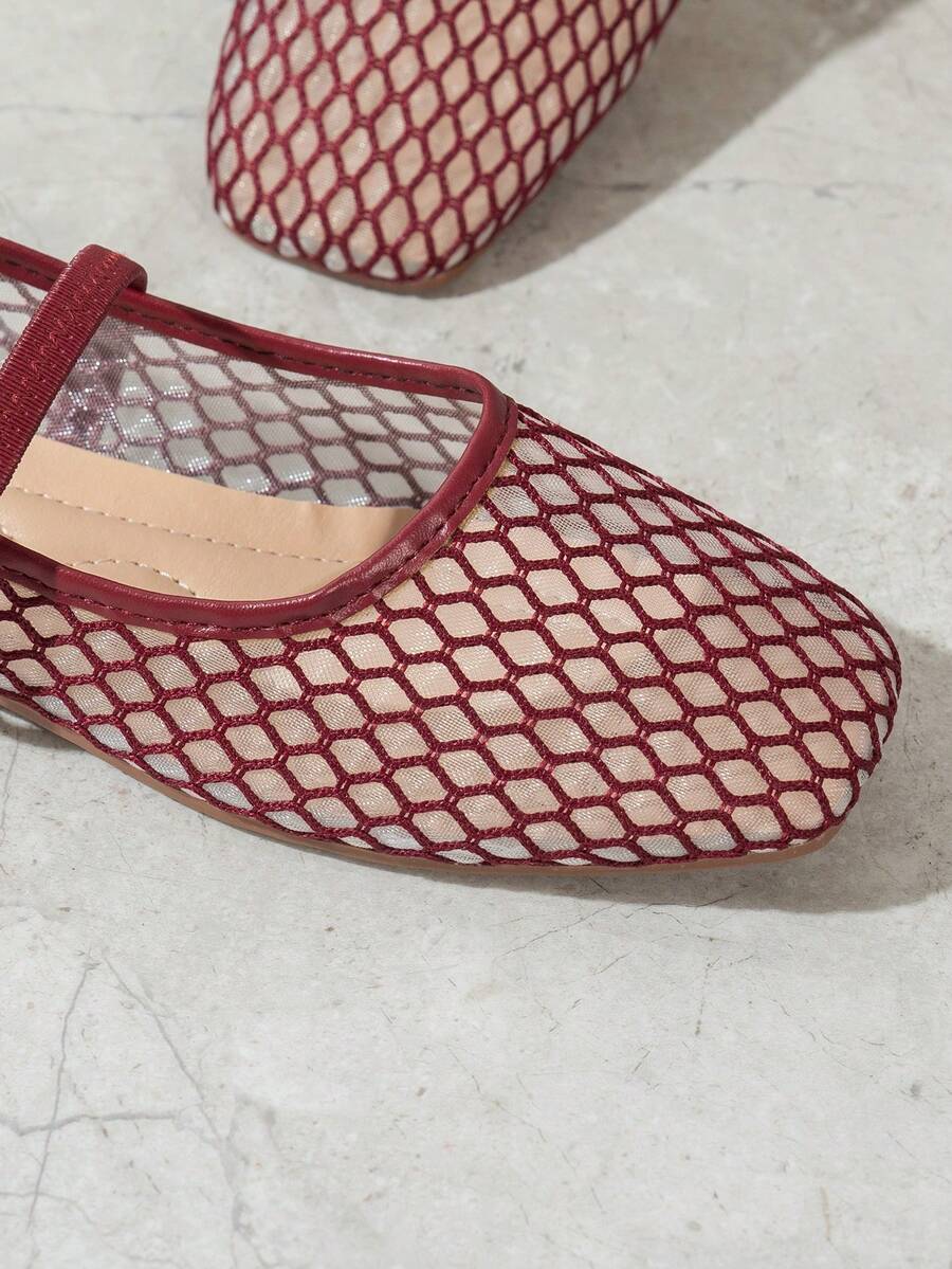 Helen | Comfortable Slip-On Lace Mesh Hollow Flat Shoes