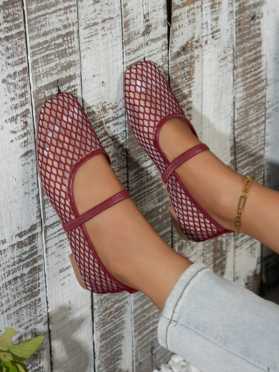 Helen | Comfortable Slip-On Lace Mesh Hollow Flat Shoes