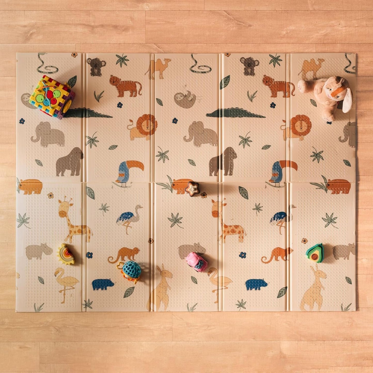 Nuby Foldable Reversible Play Mat - Easy Clean | Reversible | Waterproof | Suitable from Birth | 147 x 195 cm (Rainbow)