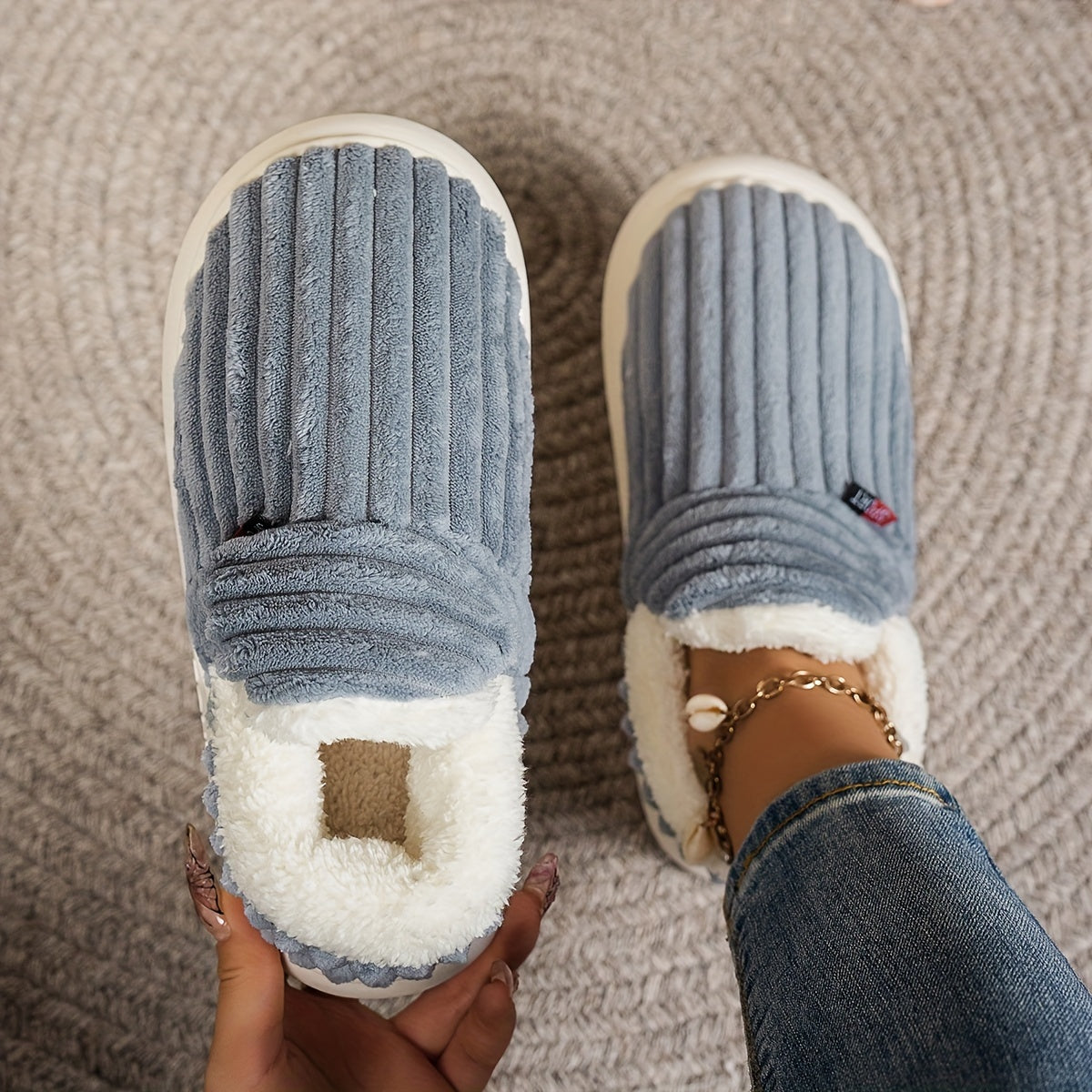 Fur Fluffy Ultra-Comfort Slippers Cozy Faux Fur Slippers For Men And Women