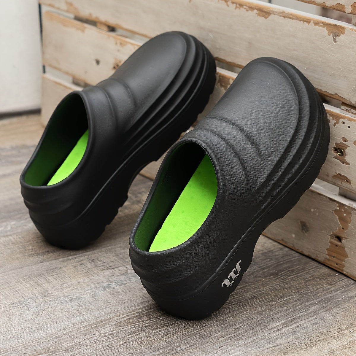 Orthopedic Waterproof Clogs With Shock Absorption