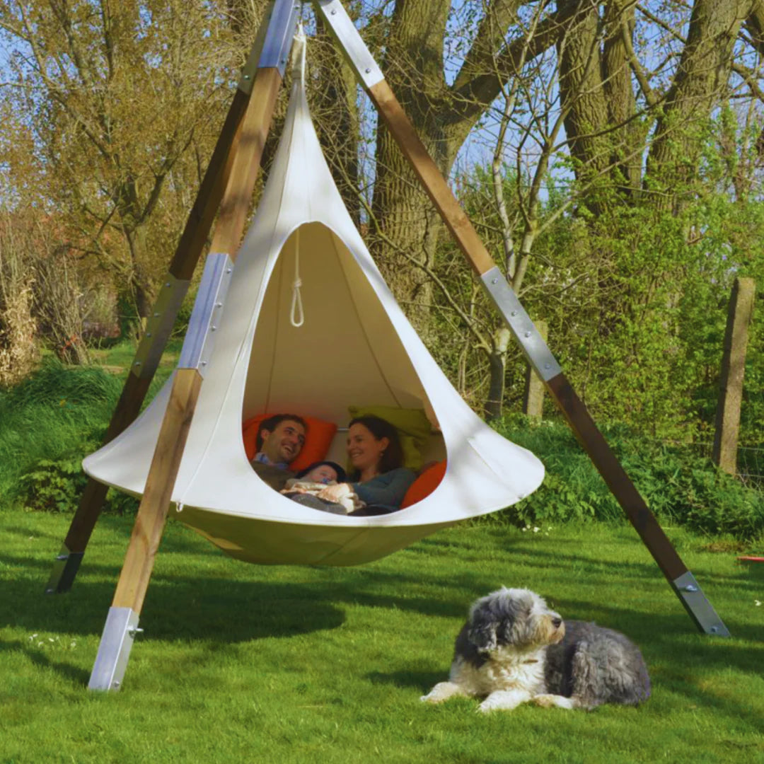Treehouse Nest Swing